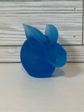 Vintage Interpur Frosted Blue Art Glass Bunny Figure 1980s Retro Rabbit Decor